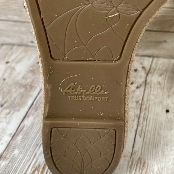 Abella True Comfort Women's 9 M Taya Wedge Sandal Shoe Adjustable White NIB NEW - Picture 8 of 11